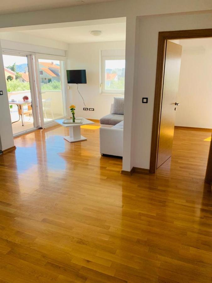 Apartments Nika Sukošan Kültér fotó