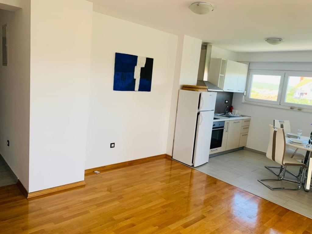 Apartments Nika Sukošan Kültér fotó