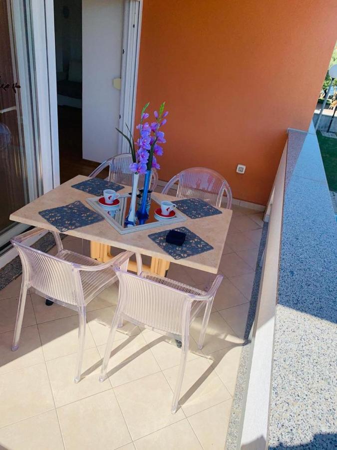Apartments Nika Sukošan Kültér fotó