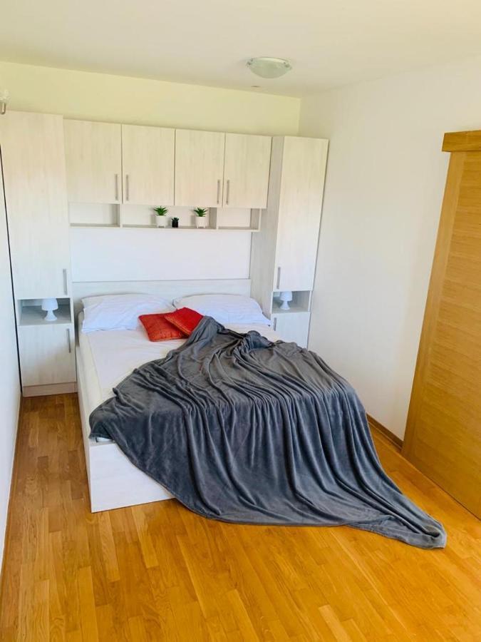 Apartments Nika Sukošan Kültér fotó