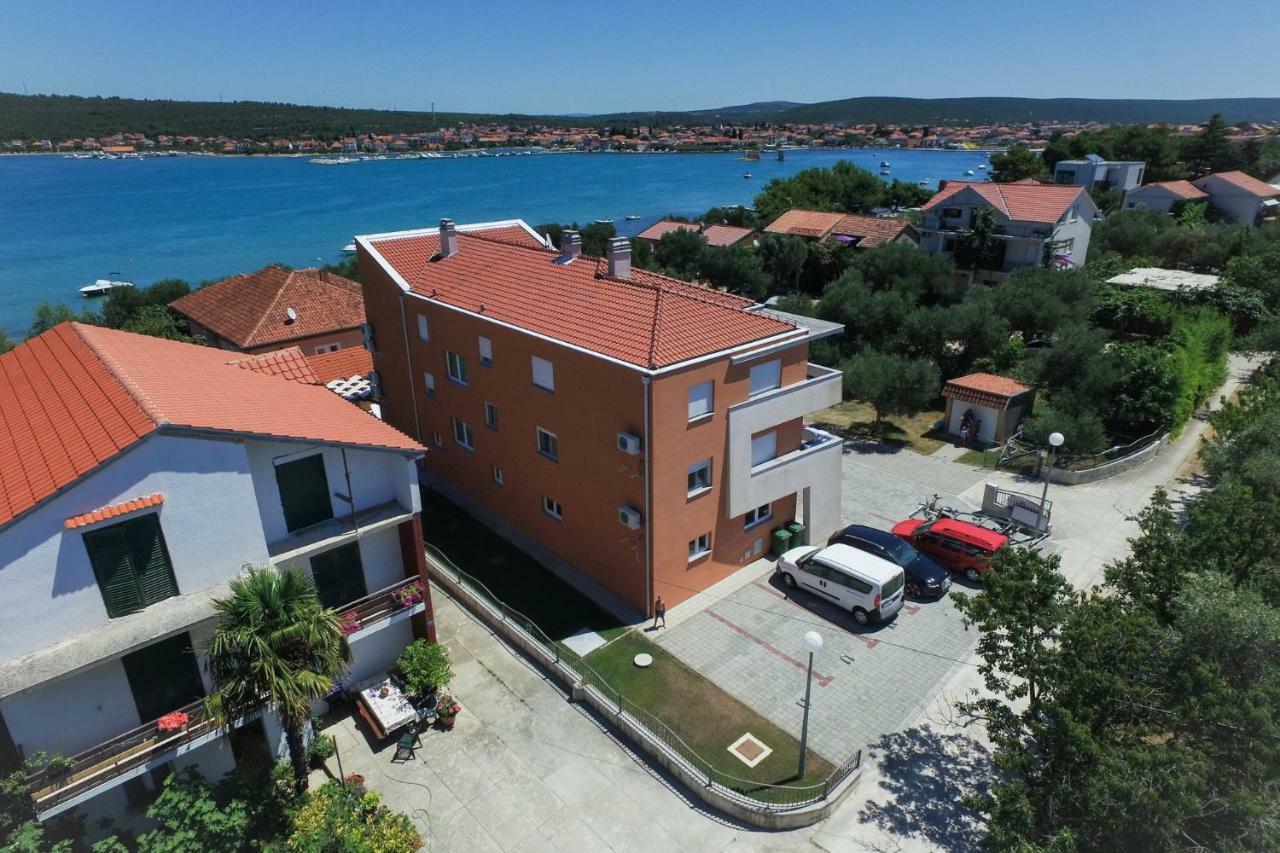 Apartments Nika Sukošan Kültér fotó